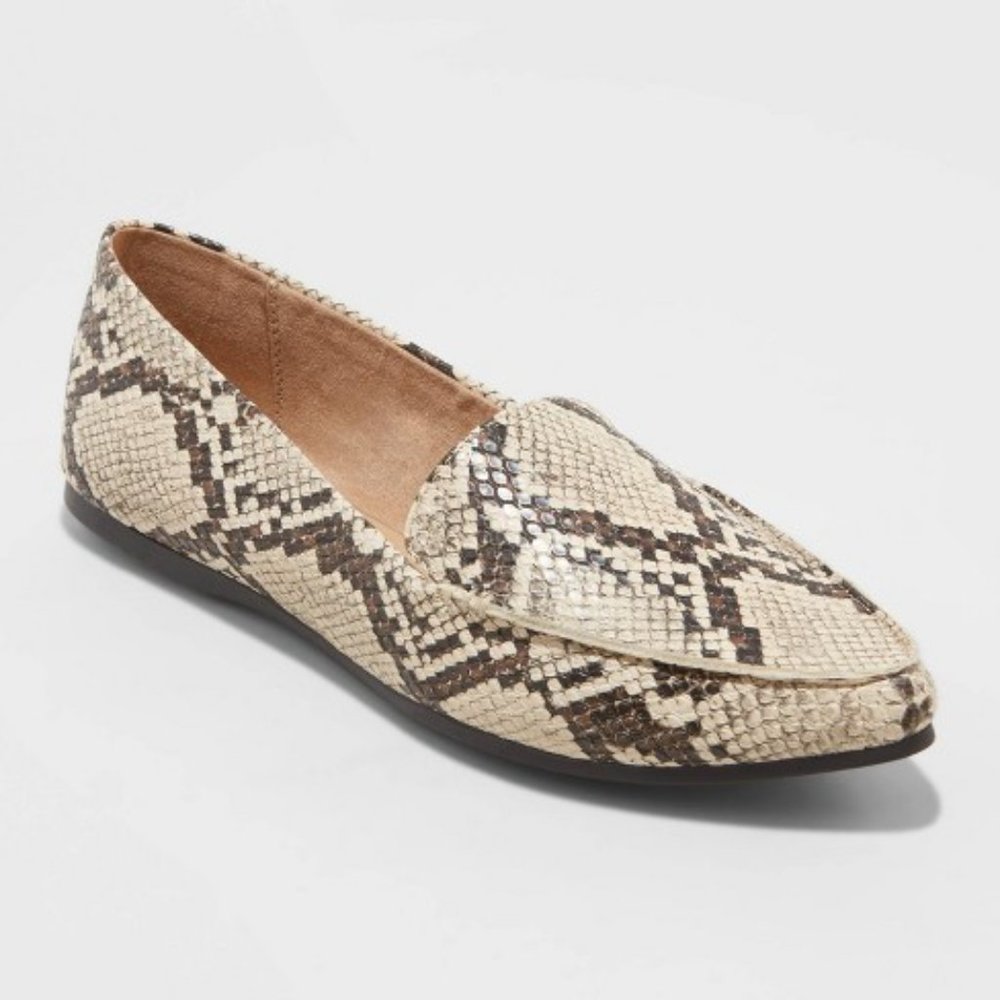 A NEW DAY Women's Taupe Micah Pointed Toe Loafers - Picture 2 of 5